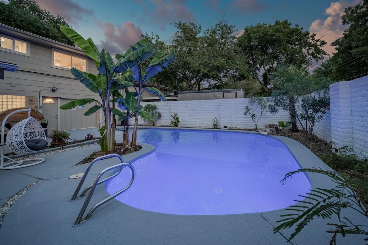 Stunning 5Br 2Ba Holiday Home With Private Pool And Cinema Dallas Esterno foto