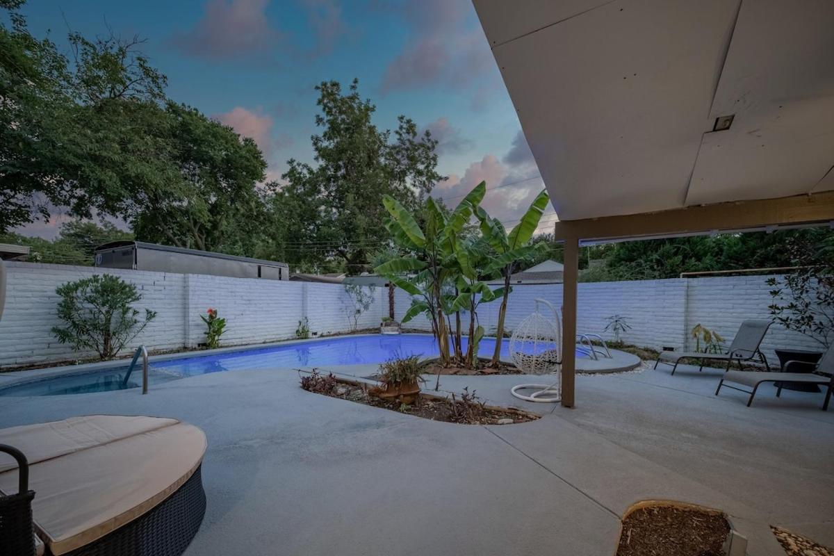 Stunning 5Br 2Ba Holiday Home With Private Pool And Cinema Dallas Esterno foto
