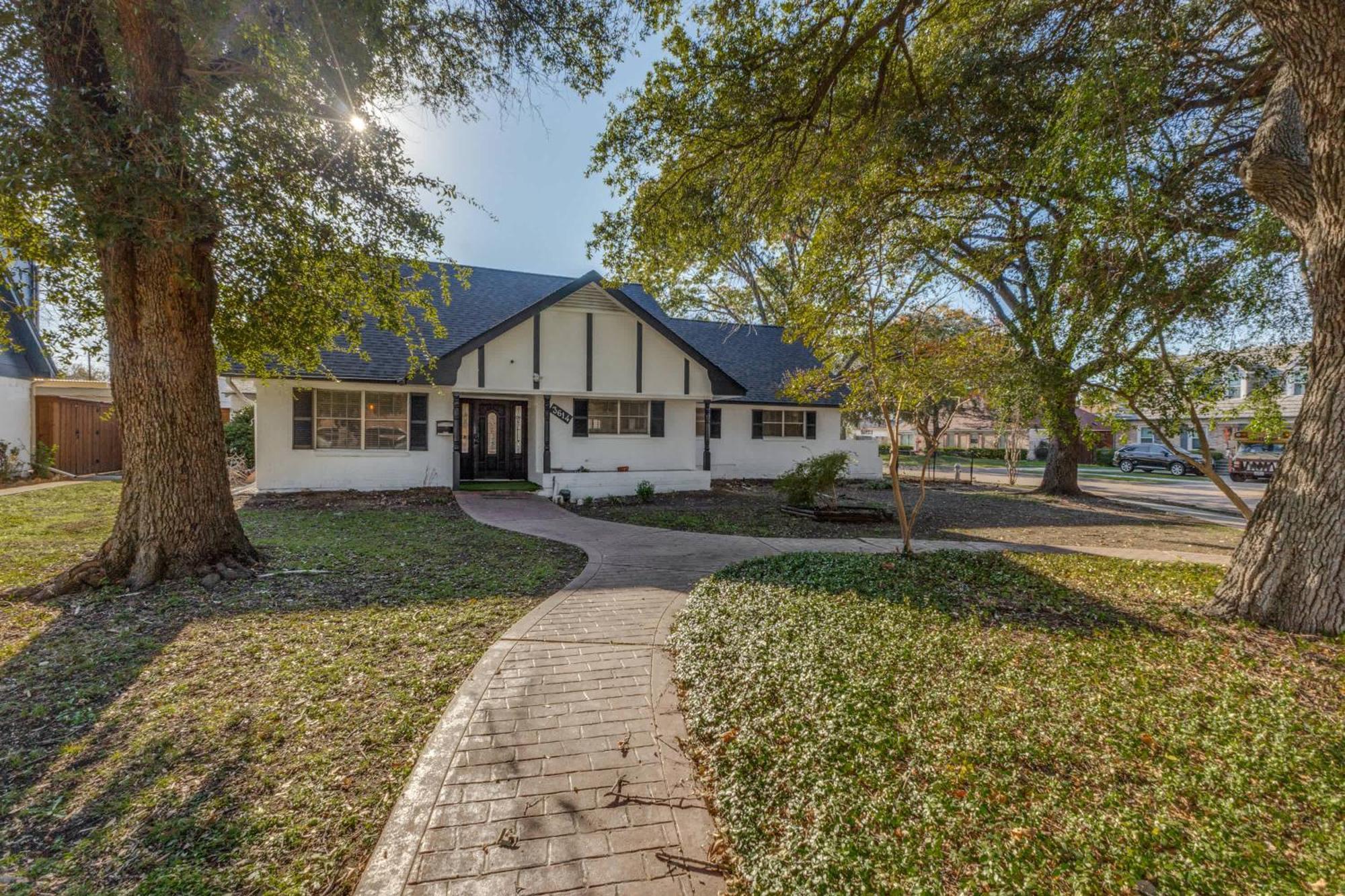 Stunning 5Br 2Ba Holiday Home With Private Pool And Cinema Dallas Esterno foto